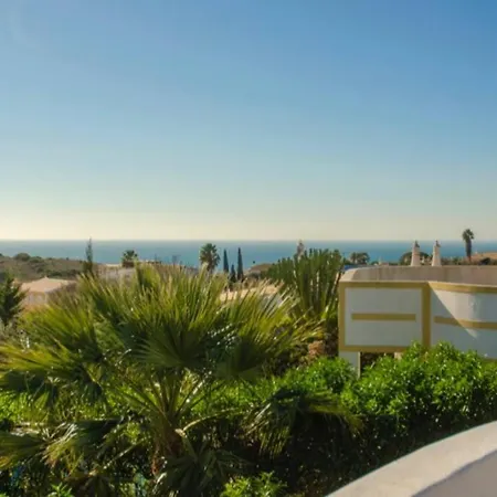 Spacious 3 Bedroom Villa With Pool Luz Exterior foto
