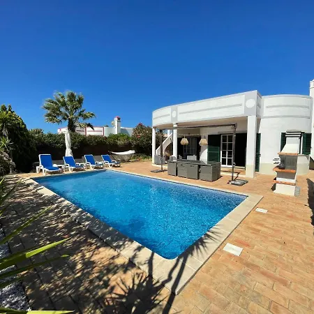 Spacious 3 Bedroom Villa With Pool Luz Exterior foto