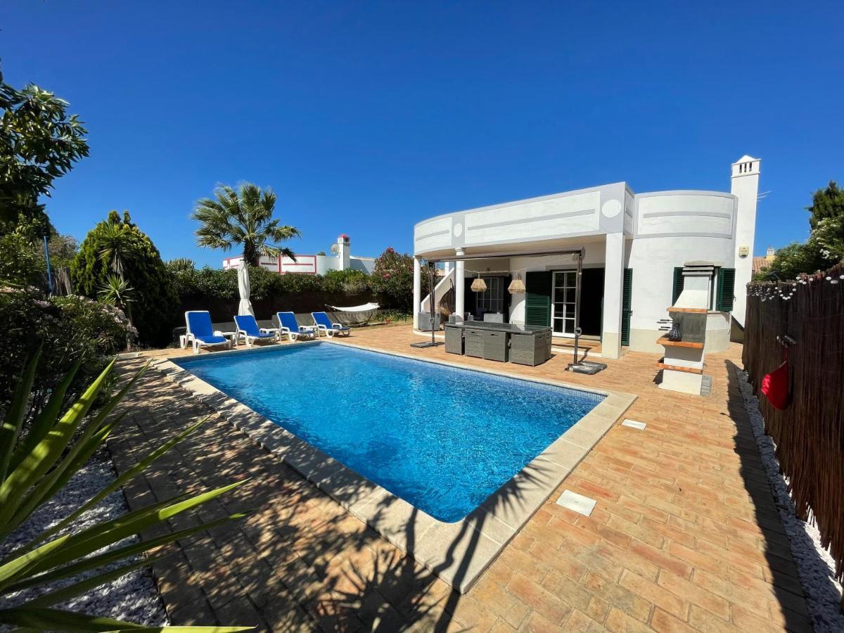 Holiday home Spacious 3 Bedroom With Pool